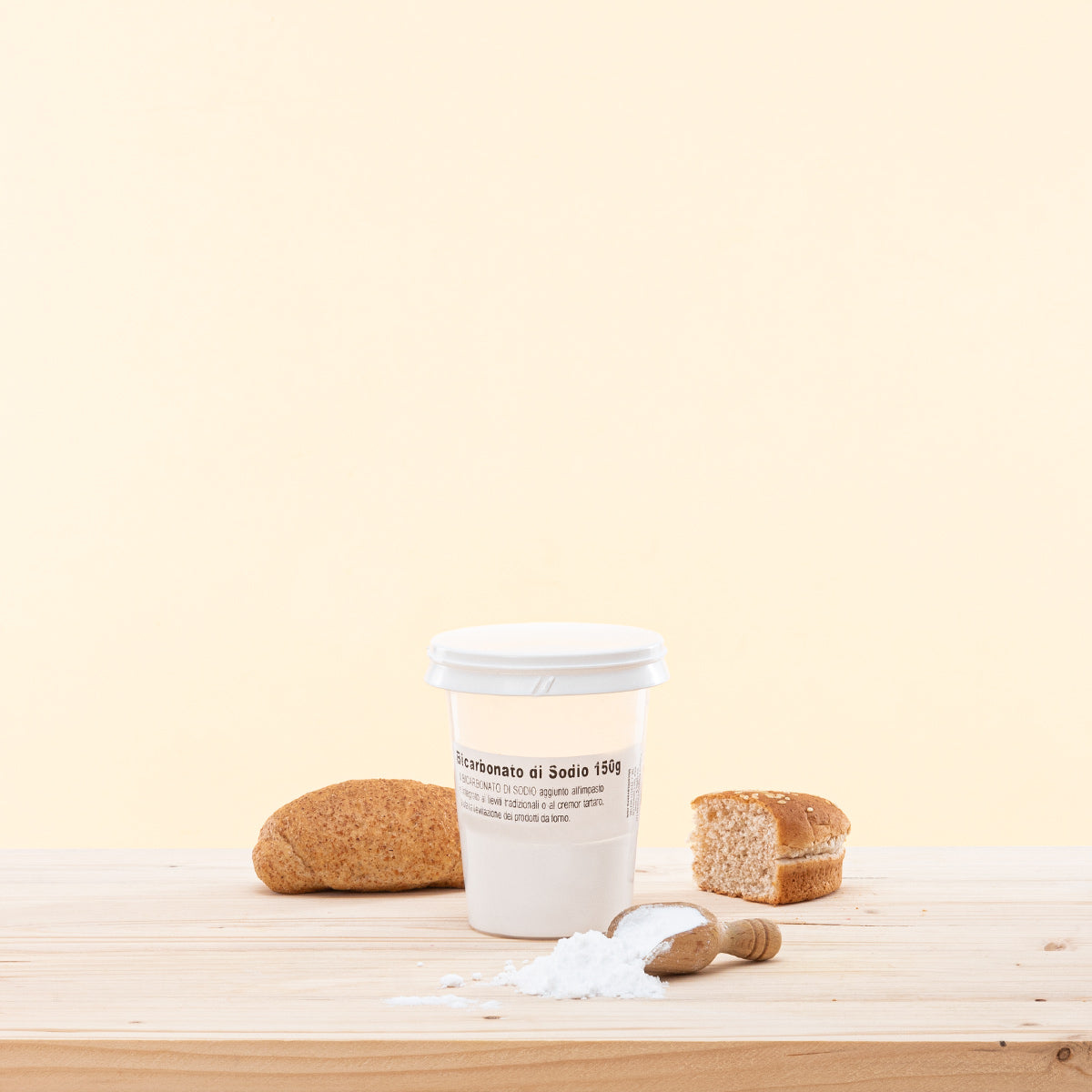 Ingrediente versatile per cucina, lievito natura per pane e dolci, da abbinare a bicarbonato d'ammonio o cremor tartaro per la lievitazione