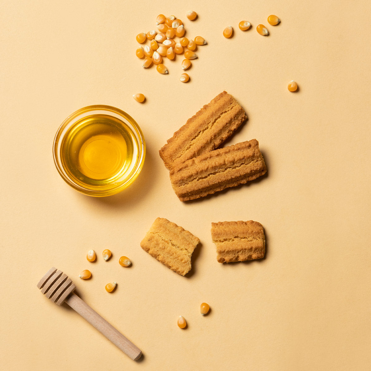 Biscotti al miele per la prima colazione, con Miele di Castagno della Valle Maira, biscotti con farina macinata a pietra