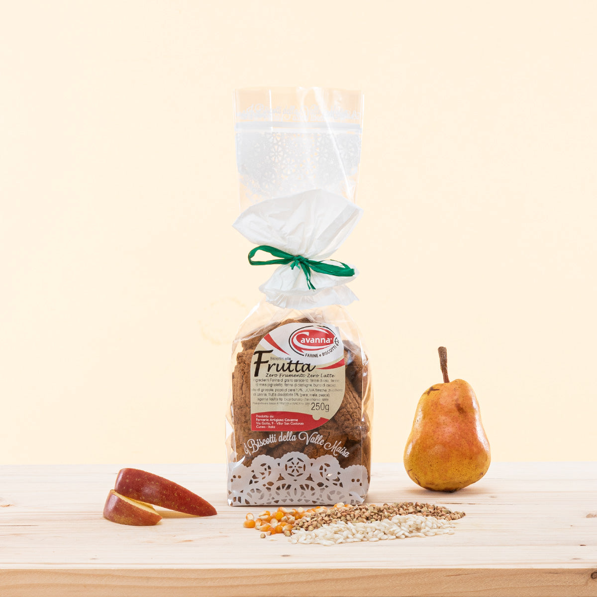 Biscottini alla Frutta con mix di farine senza glutine macinate a pietra (saraceno, mais, riso, castagne), e mix di polpa di frutta (pesca, pera, mela)