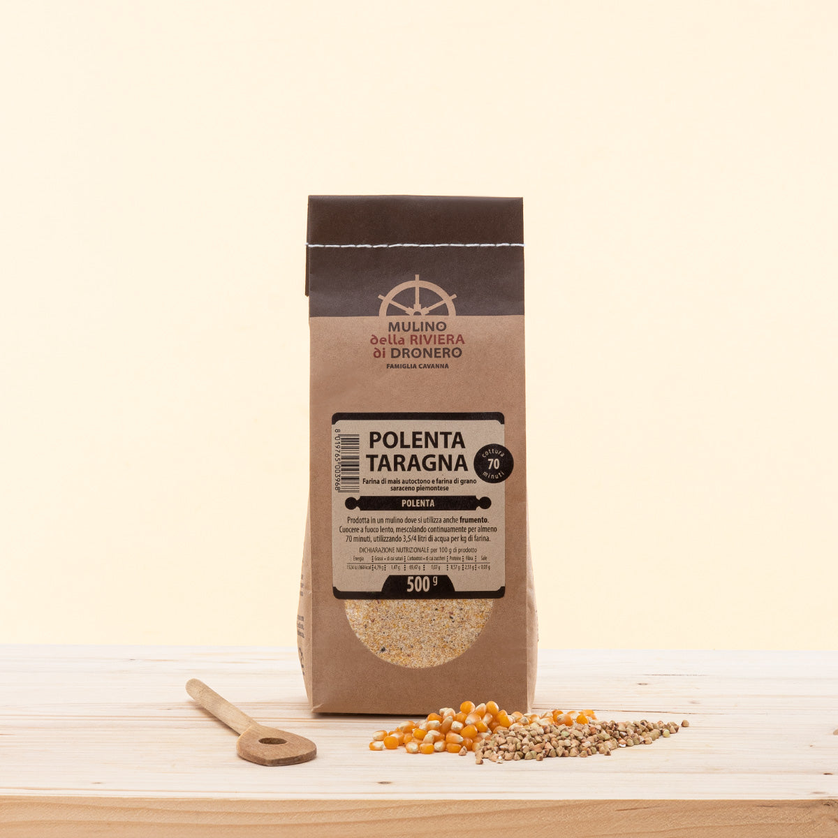 Polenta Taragna, farina con mais e grano saraceno.
