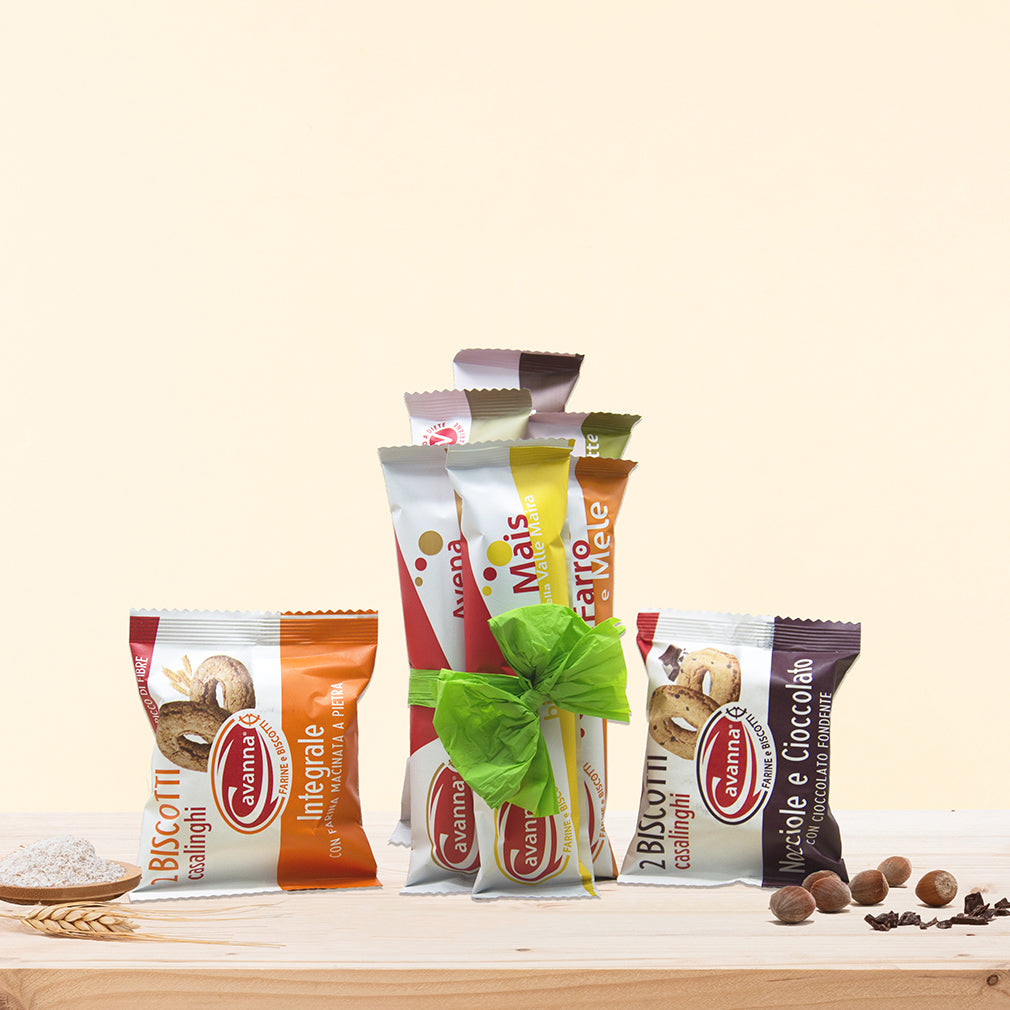 Biscotti per la merenda assortiti confezionati singolarmente. Ideali per scuola e sport.
