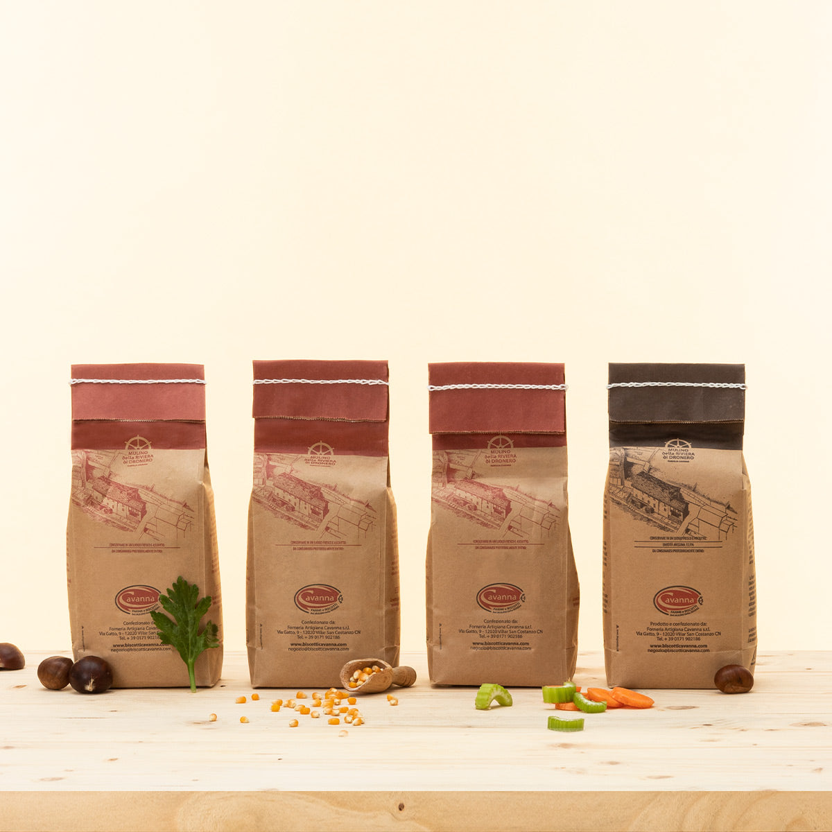 Ingredienti stagionali per ricette autunnali e invernali: riso carnaroli, farro perlato, farine di castagne e farina per polenta.
