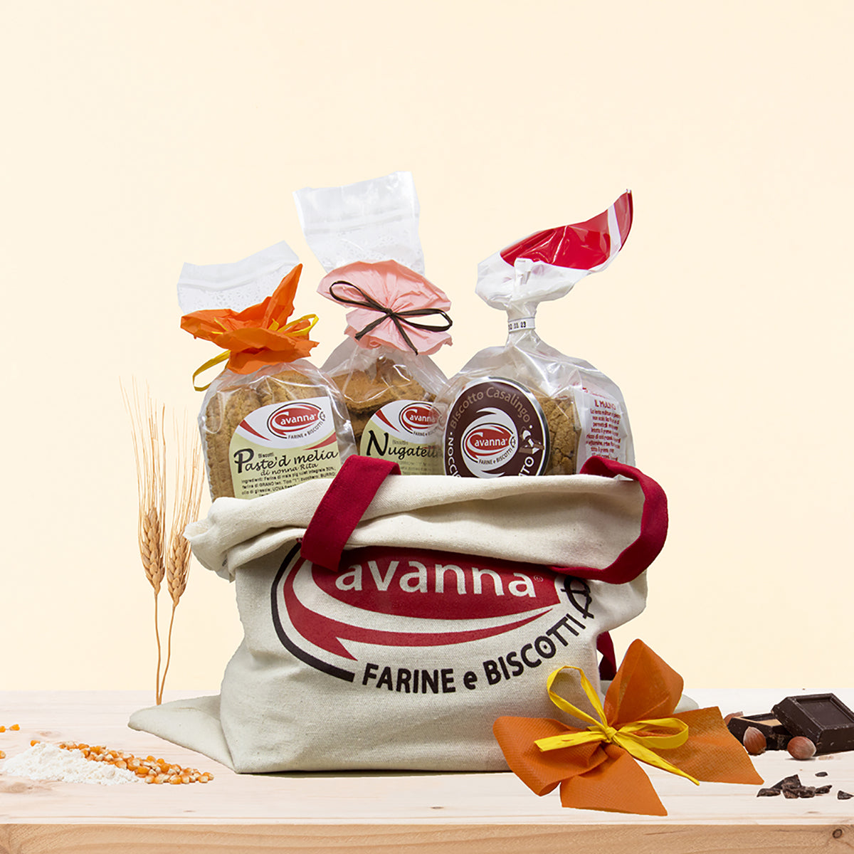 Kit Idea Regalo, un set con borsa in cotone e biscotti.